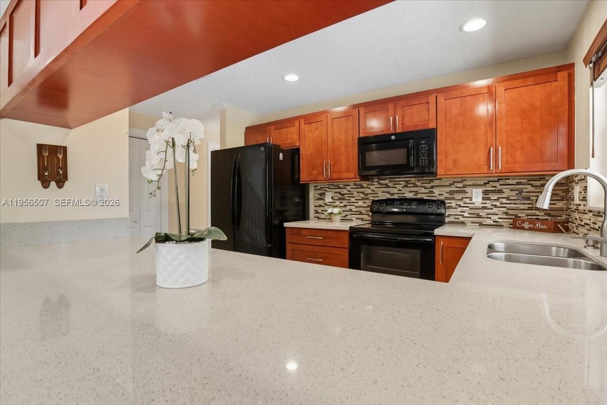 11230 Southwest 59th Place Cooper City, FL 33330 - Photo 16 of 44