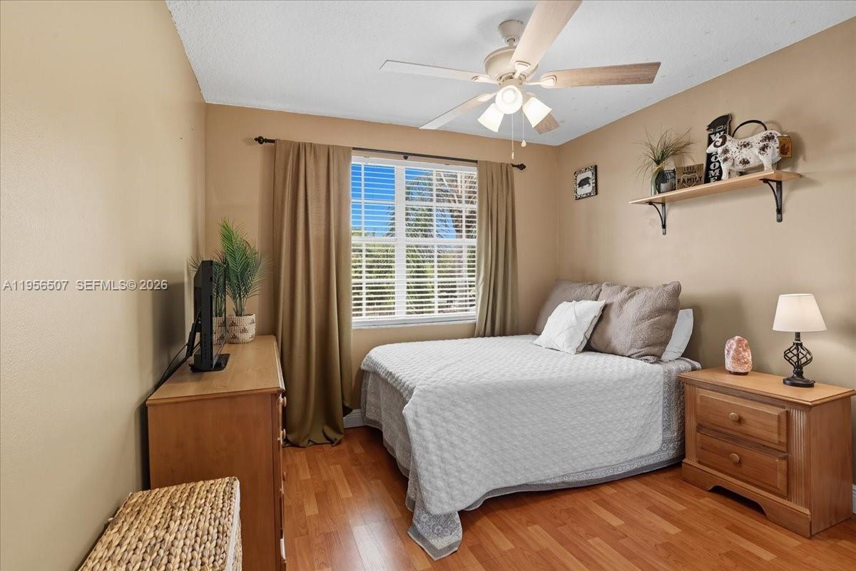 11230 Southwest 59th Place Cooper City, FL 33330 - Photo 28 of 44 2nd Bedroom