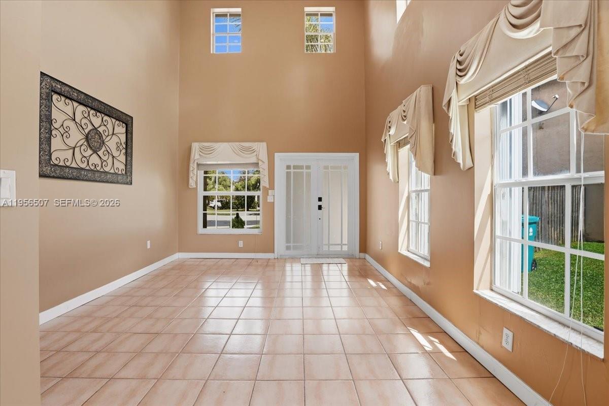 11230 Southwest 59th Place Cooper City, FL 33330 - Photo 5 of 44
