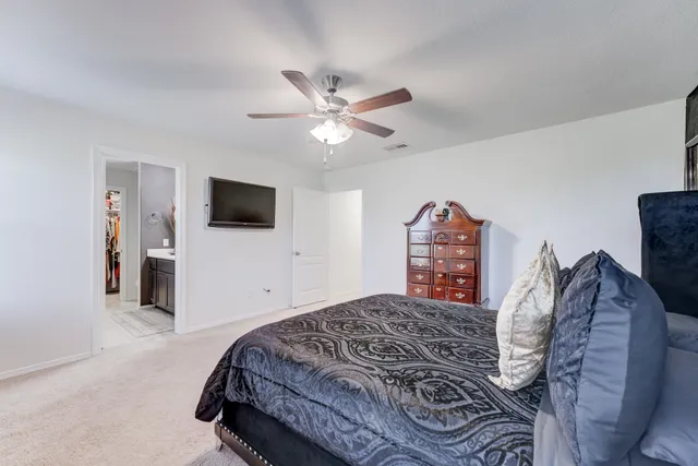 a close view of a bathtub in bathroom