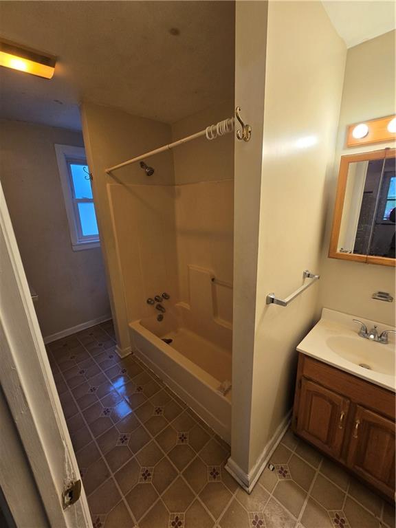 1213 State Avenue Coraopolis, PA 15108 - Photo 7 of 20 Unit 1