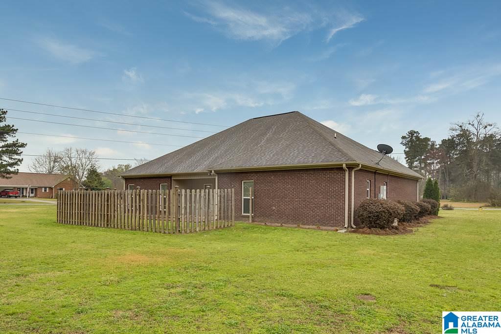 2835 Yellow Leaf Road Clanton, AL 35045 - Photo 3 of 45