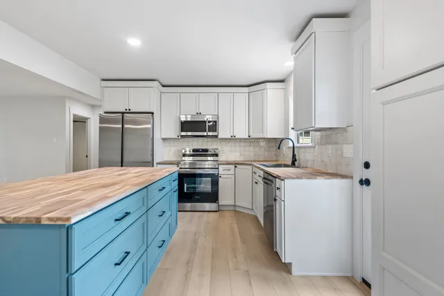 $635,000 | 4757 Wildberry Lane, Chapel Hill, TN 37034