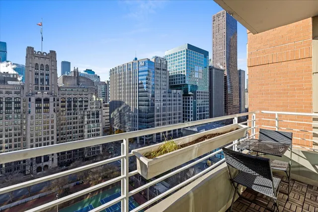 $1,099,000 | 250 East Pearson Street, Unit 1601, Chicago, IL 60611