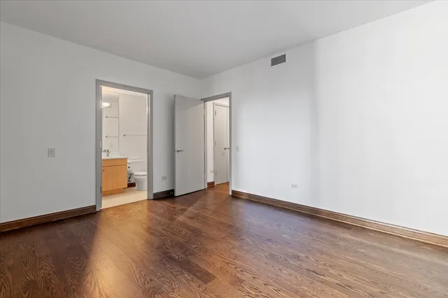 $1,099,000 | 250 East Pearson Street, Unit 1601, Chicago, IL 60611