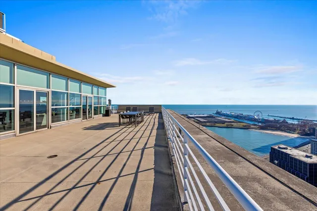 $1,099,000 | 250 East Pearson Street, Unit 1601, Chicago, IL 60611
