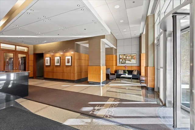 $1,099,000 | 250 East Pearson Street, Unit 1601, Chicago, IL 60611
