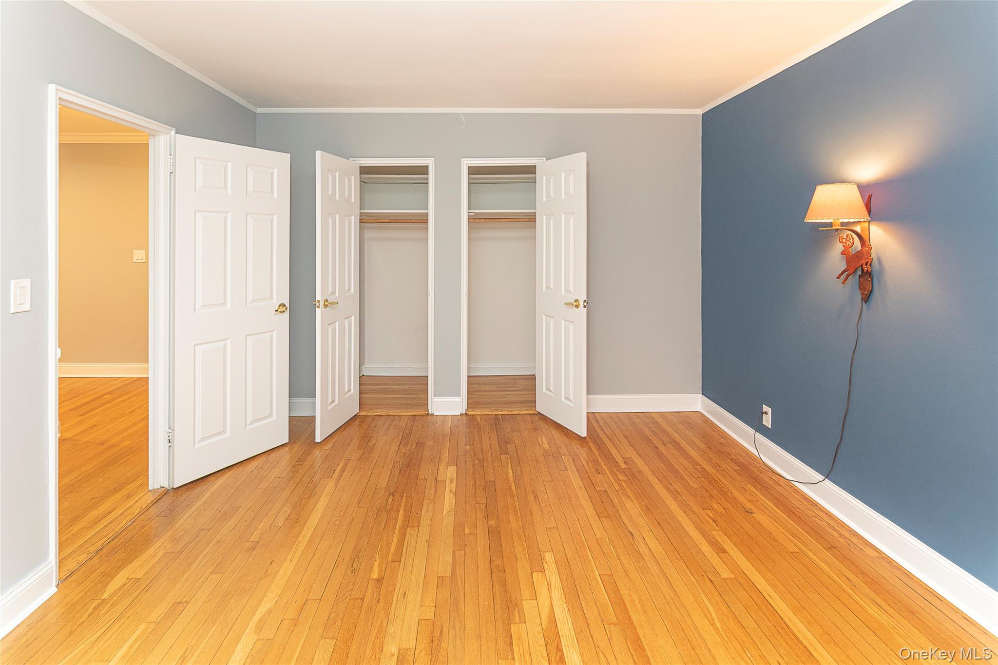 793 Palmer Road, Unit 3C Bronxville, NY 10708 - Photo 11 of 16 Large bedroom with double closets