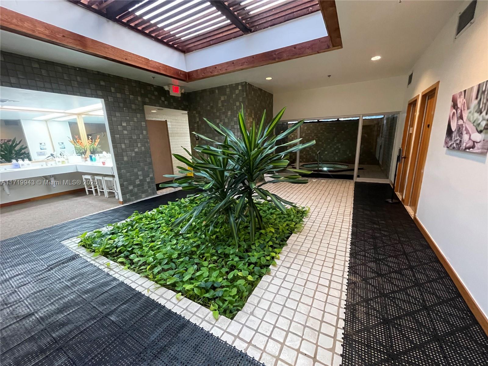 2000 Towerside Terrace, Unit 1508 Miami, FL 33138 - Photo 29 of 41