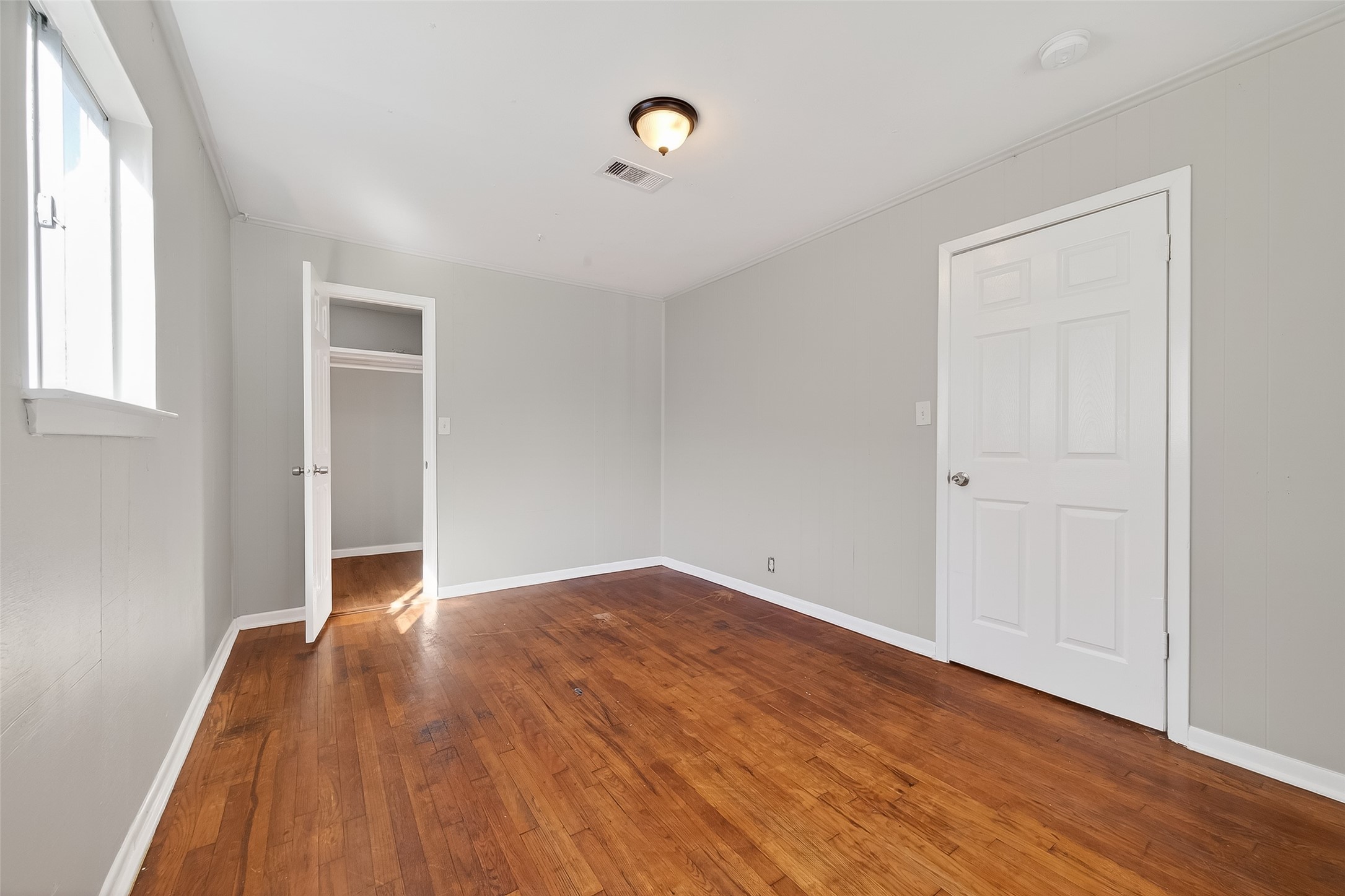 6127 Beldart Street Houston, TX 77033 - Photo 11 of 19