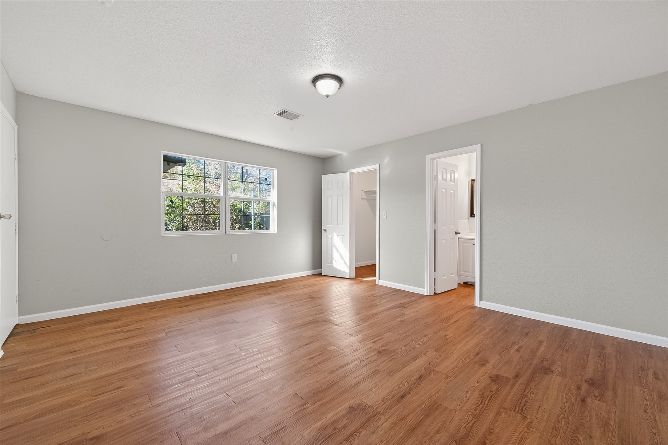 6127 Beldart Street Houston, TX 77033 - Photo 15 of 19