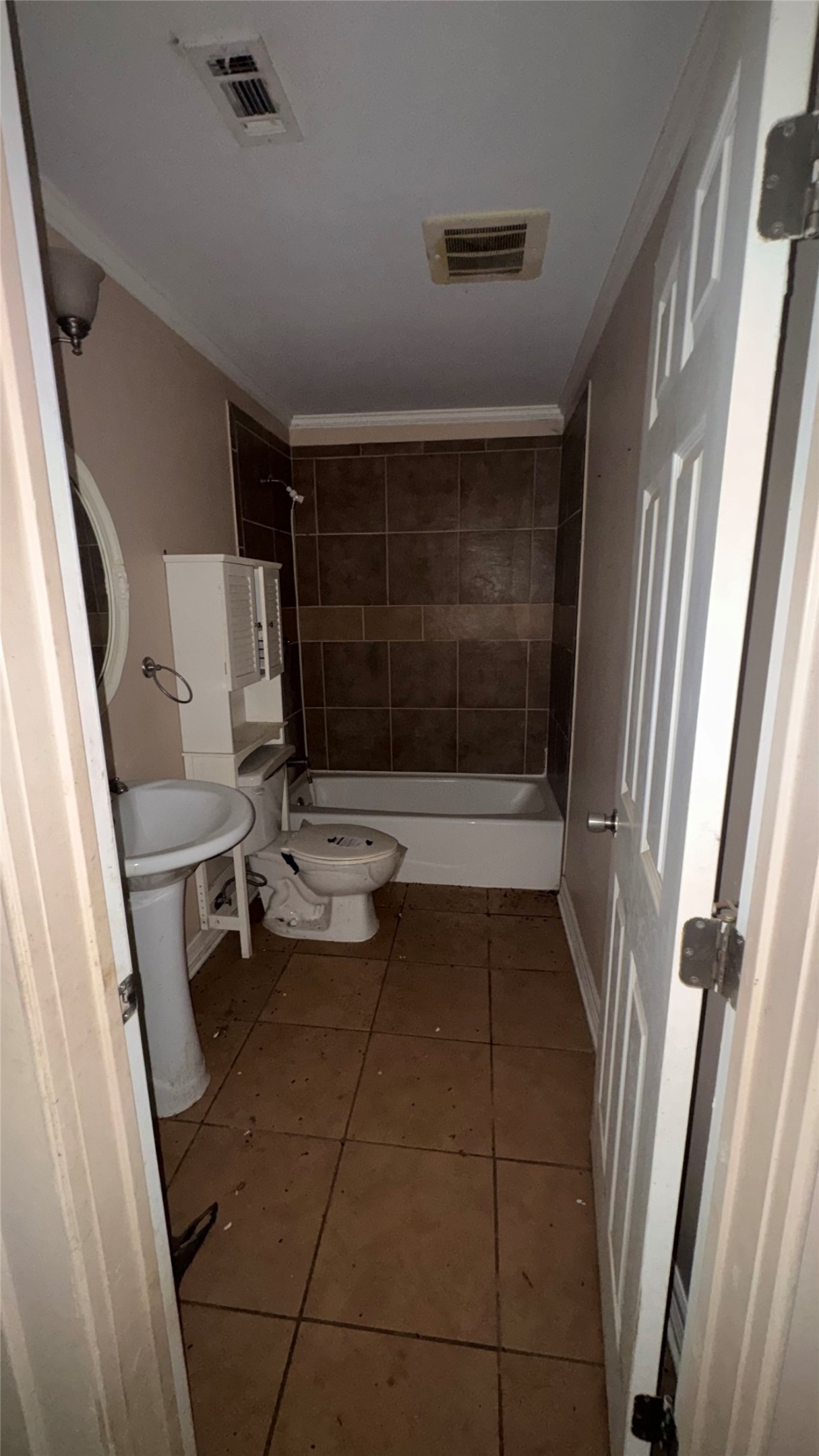 35206 Cattle Creek Road Pine Island, TX 77445 - Photo 11 of 14 Hall Bath