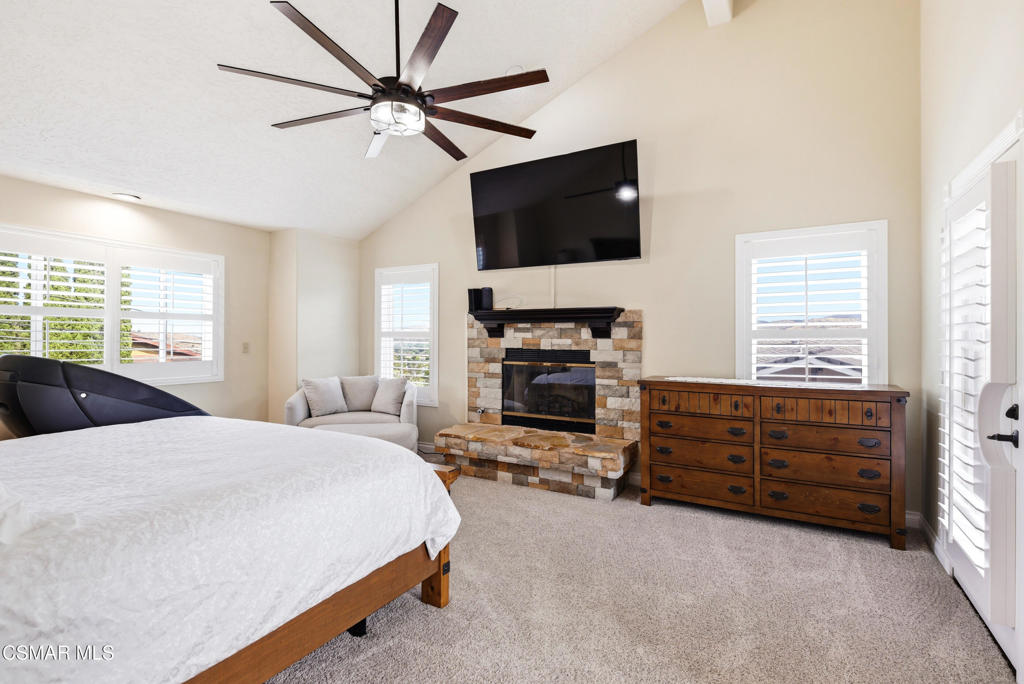 1314 Gonzales Road Simi Valley, CA 93063 - Photo 29 of 77