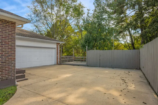 $409,000 | 3815 Barlow Drive, Nashville, TN 37211