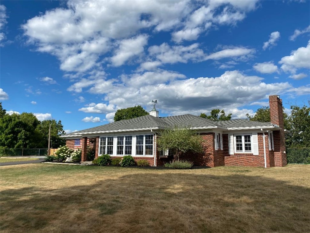 241 West Wrentham Road Cumberland, RI 02864 - Photo 2 of 26