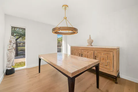 $670,000 | 5747 Jackwood Street, Houston, TX 77096