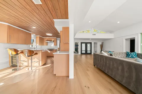 $670,000 | 5747 Jackwood Street, Houston, TX 77096