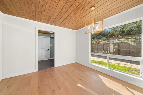 $670,000 | 5747 Jackwood Street, Houston, TX 77096