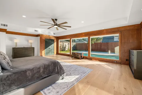 $670,000 | 5747 Jackwood Street, Houston, TX 77096