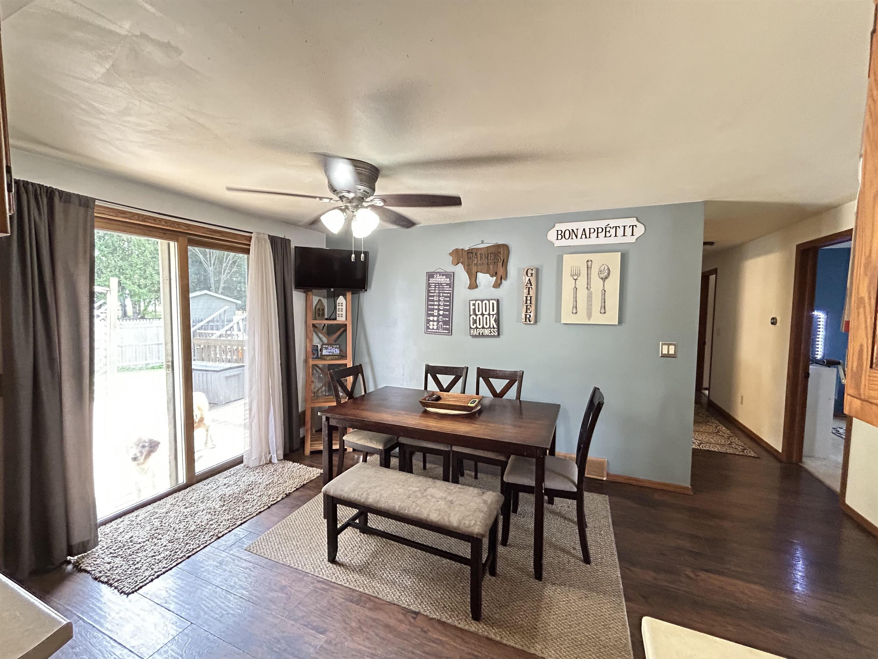 1961 Hazen Road Green Bay, WI 54311 - Photo 11 of 34