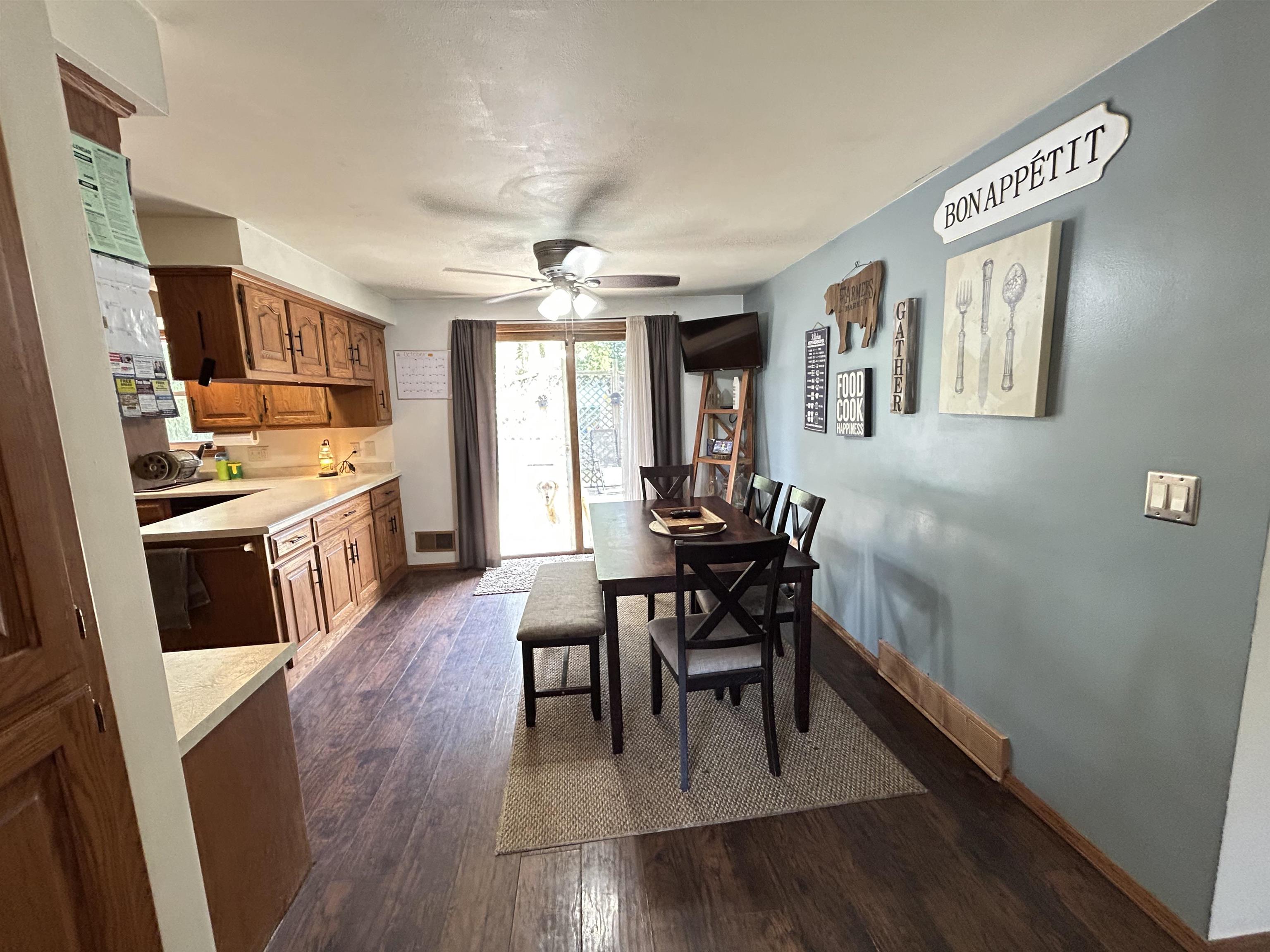 1961 Hazen Road Green Bay, WI 54311 - Photo 12 of 34