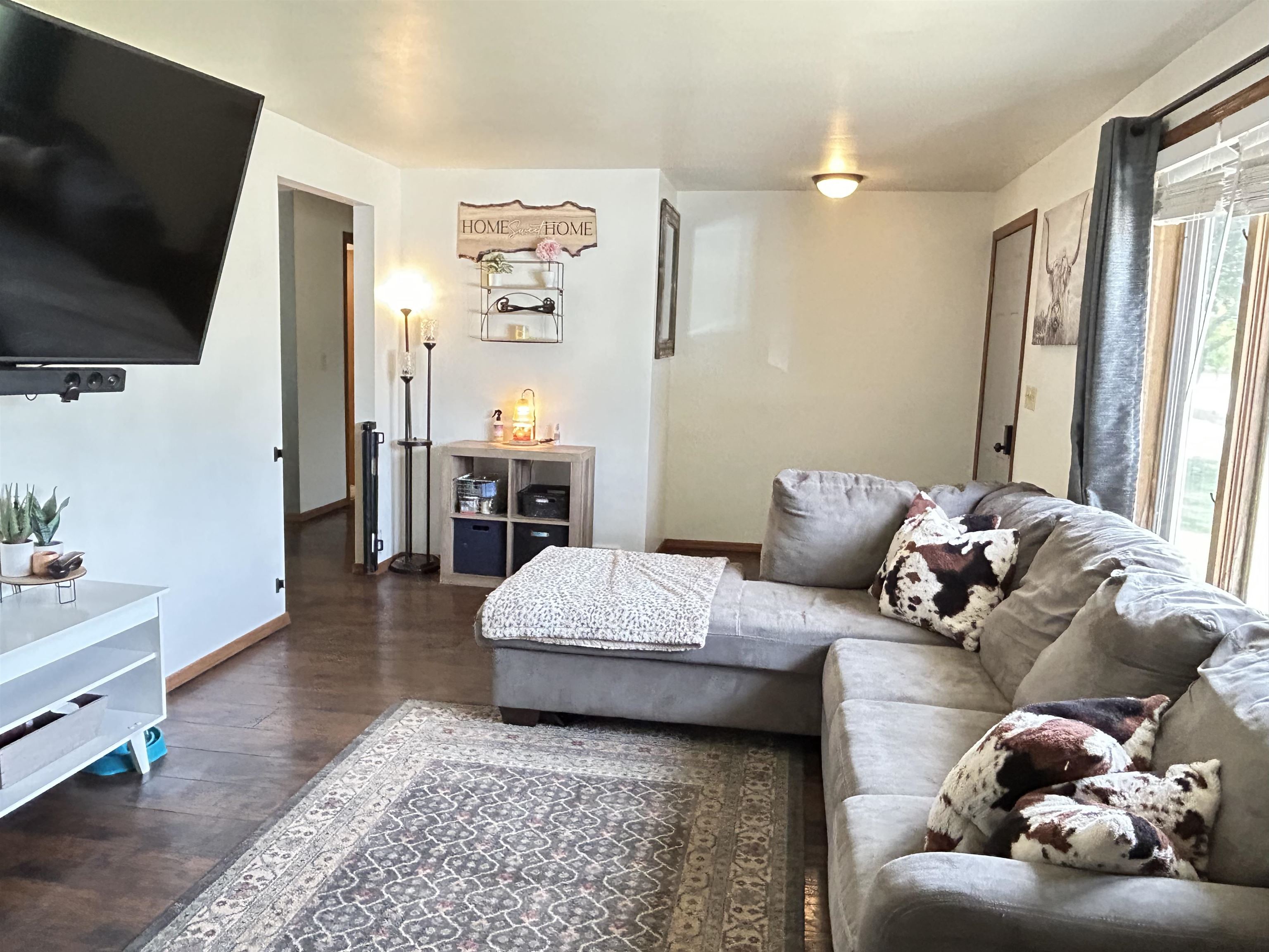 1961 Hazen Road Green Bay, WI 54311 - Photo 4 of 34