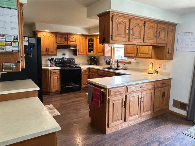 $299,900 | 1961 Hazen Road, Green Bay, WI 54311