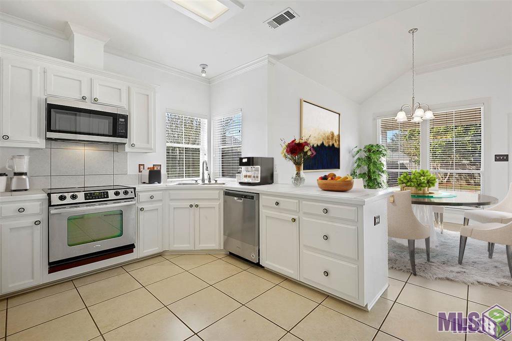 10129 Springdale Avenue Baton Rouge, LA 70810 - Photo 9 of 27