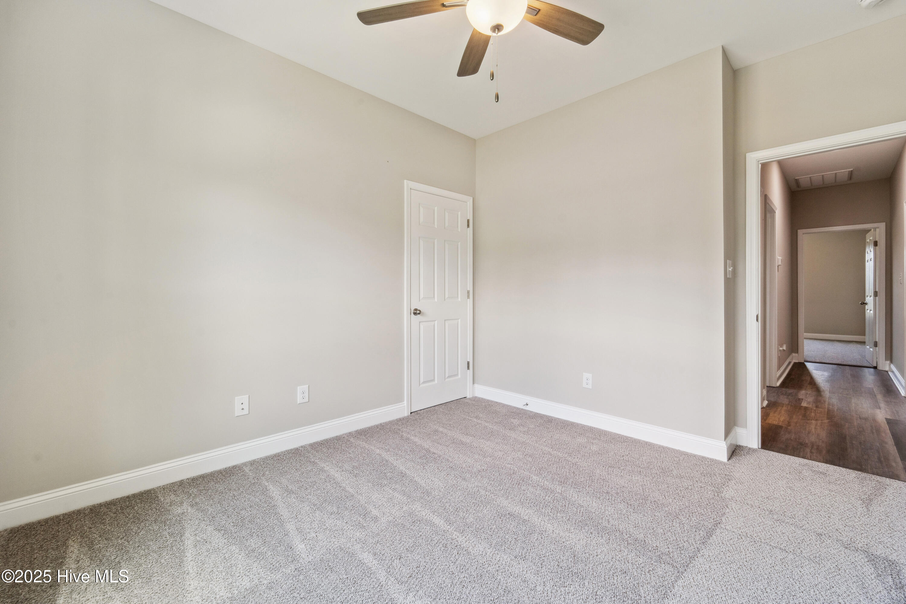 688 South Corn Mill Road Beulaville, NC 28518 - Photo 33 of 61 Guest Room