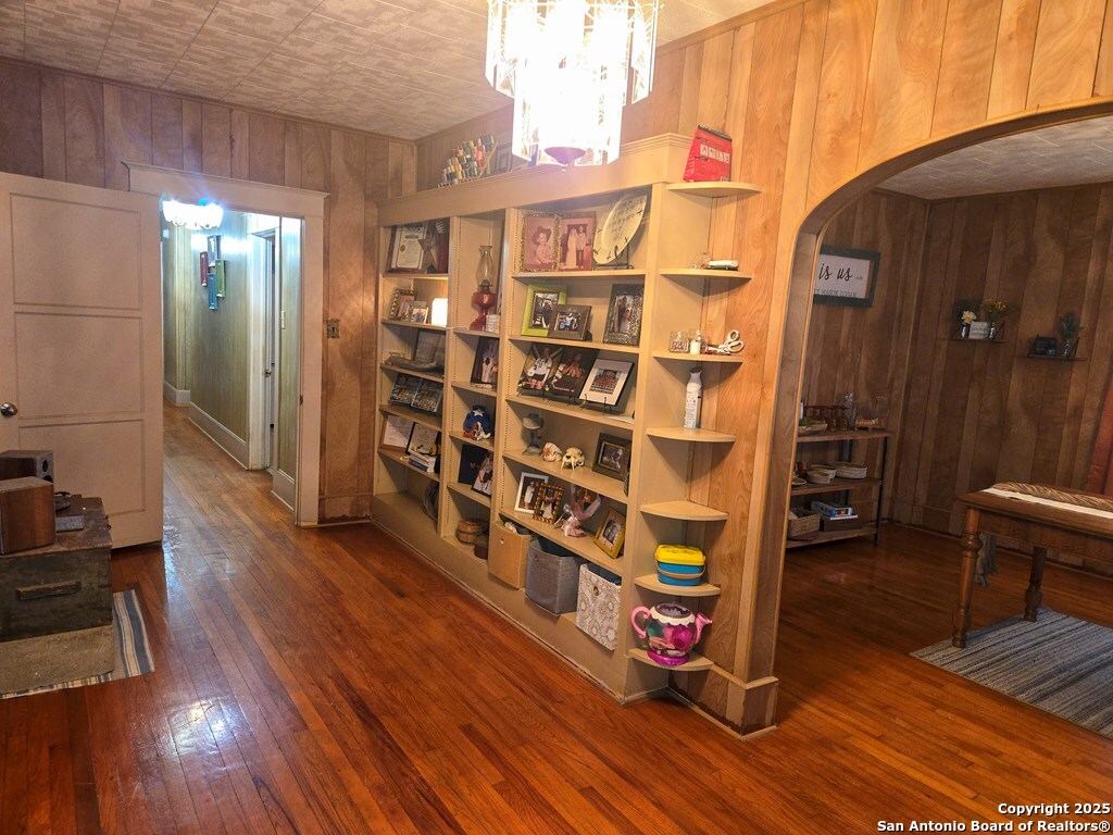 323 Main Pettus, TX 78146 - Photo 7 of 25