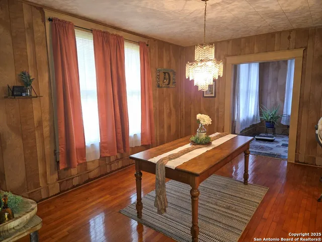 $205,000 | 323 Main, Pettus, TX 78146