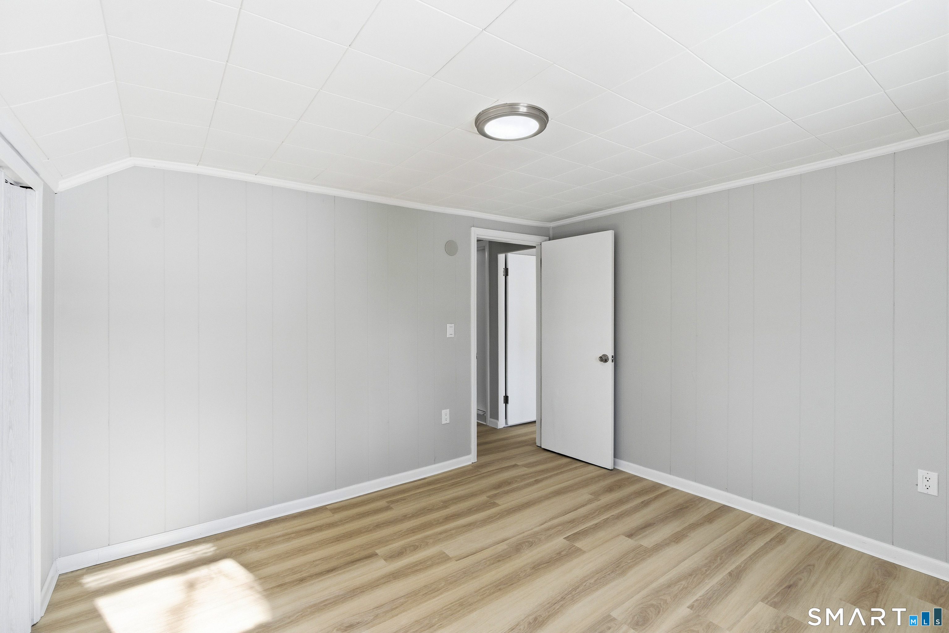 30 South Walnut Street Plainfield, CT 06387 - Photo 15 of 40