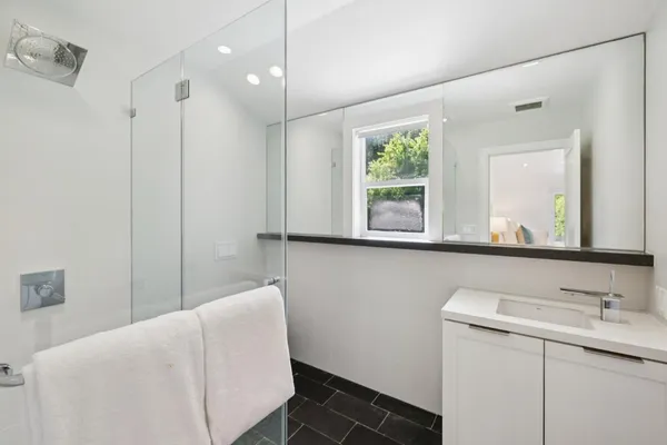 $6,750,000 | 3362 Woodside Road, Woodside, CA 94062