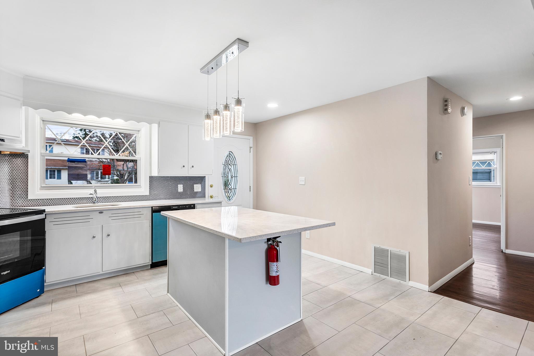 18 Cumberland Road Hamilton, NJ 08690 - Photo 11 of 24 Gallery Image 11