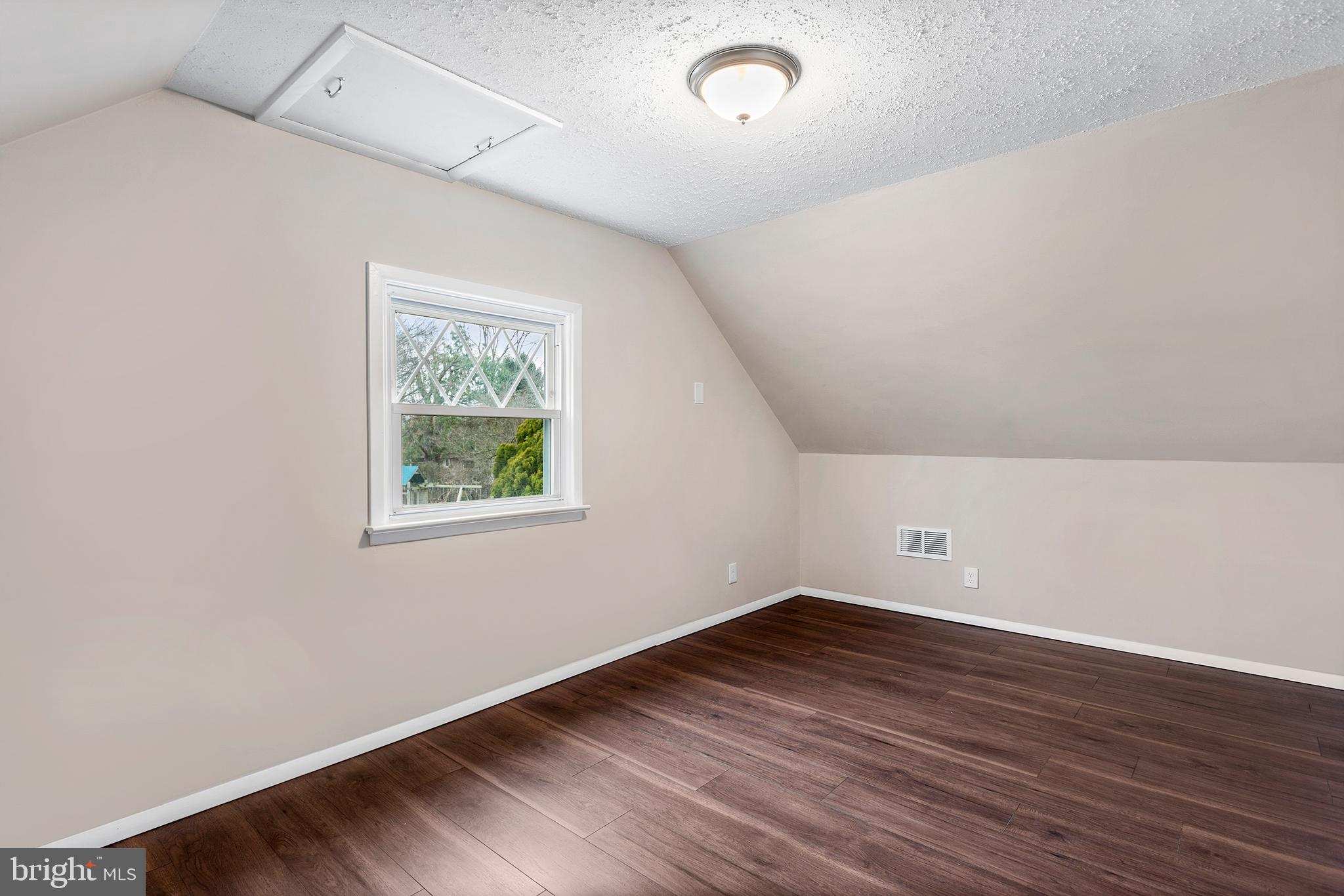 18 Cumberland Road Hamilton, NJ 08690 - Photo 21 of 24 Gallery Image 21
