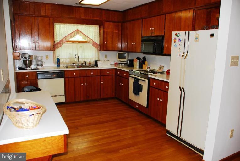 3322 Roderick Road Frederick, MD 21704 - Photo 4 of 14 Kitchen #2