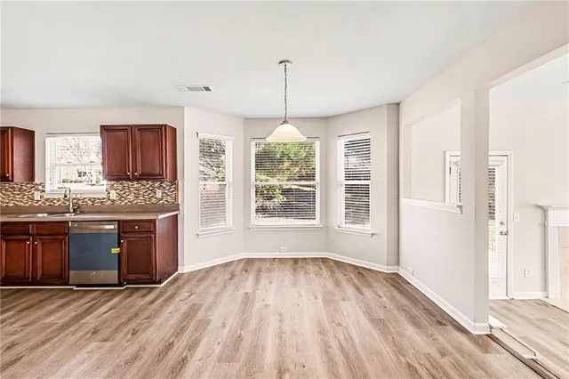 $390,000 | 1020 Buckingham Drive, Fairburn, GA 30213