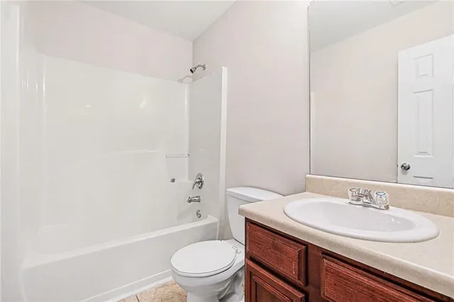 $390,000 | 1020 Buckingham Drive, Fairburn, GA 30213