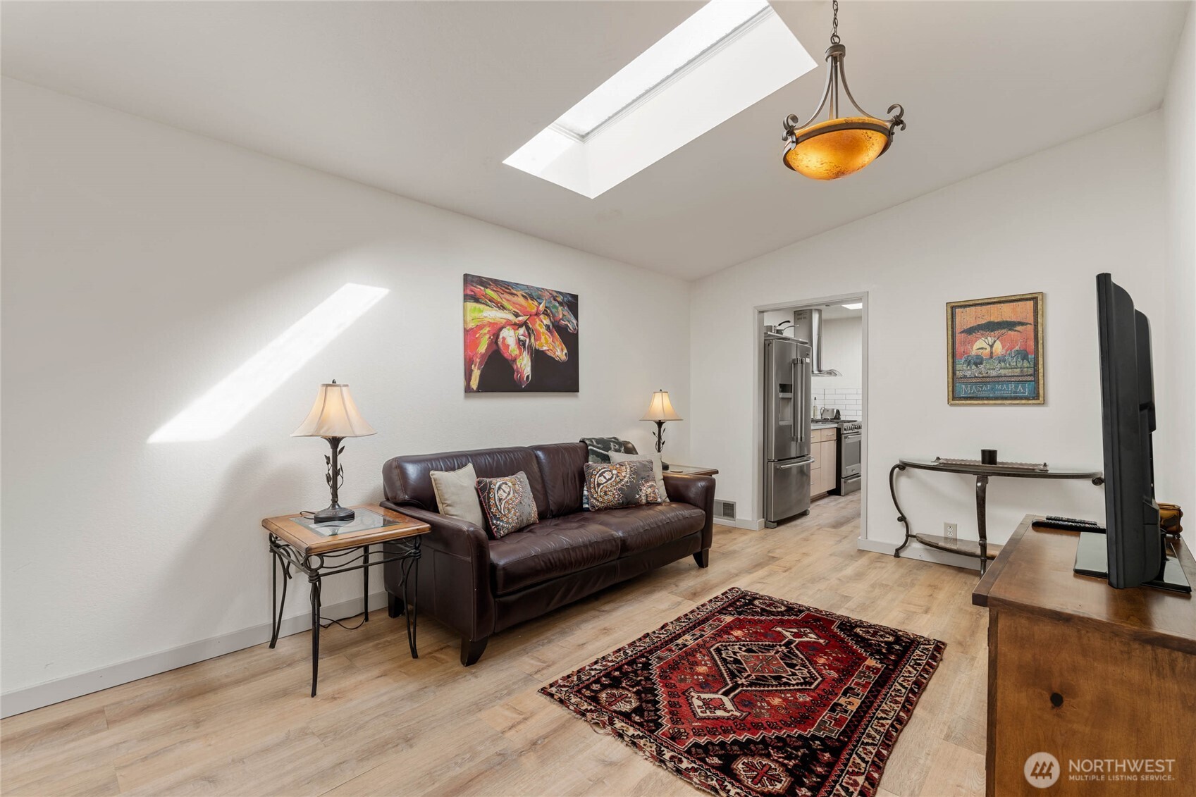 71 Blue Grade Road East Wenatchee, WA 98802 - Photo 15 of 29 a living room with furniture and a flat screen tv