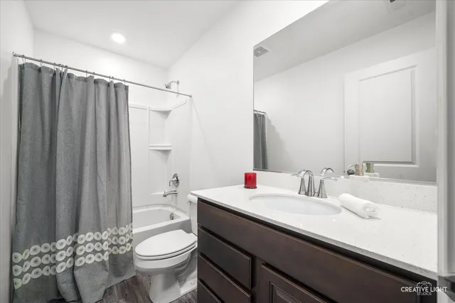 a view of a house with outdoor space