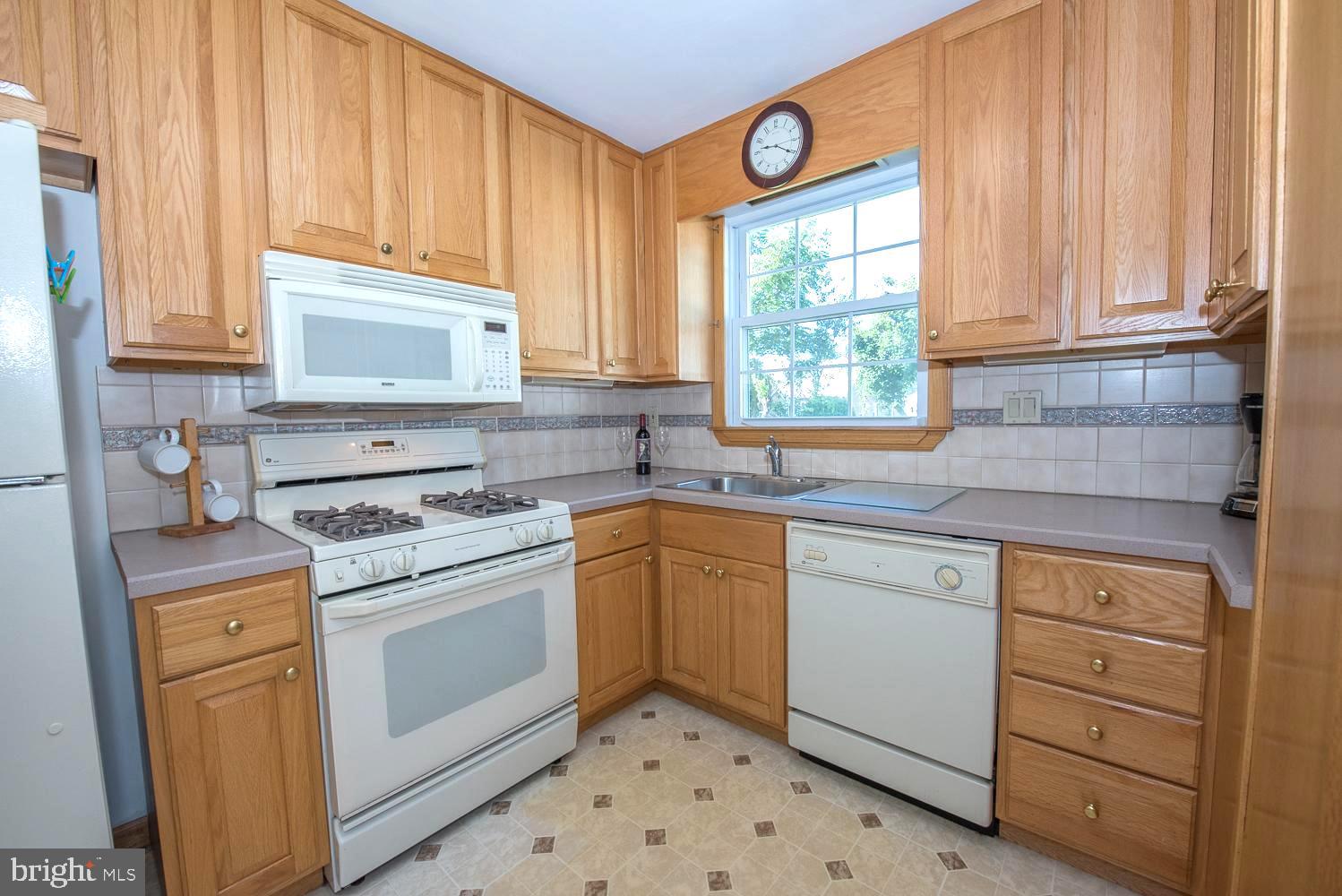 505 Rutledge Avenue Folsom, PA 19033 - Photo 14 of 29 Gallery Image 14
