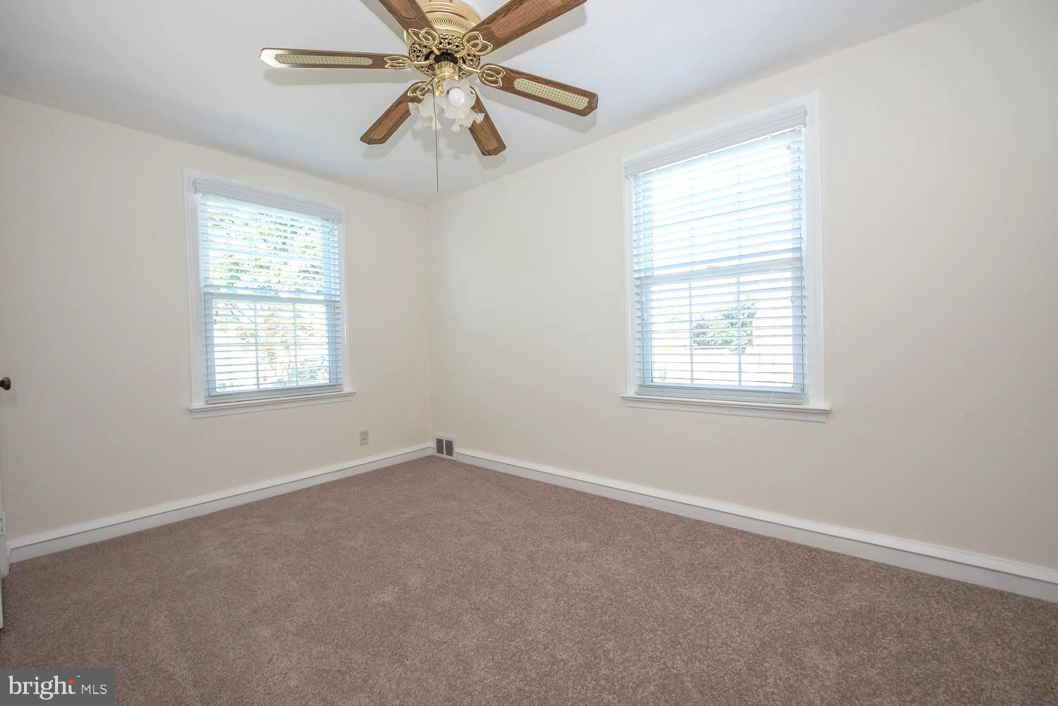 505 Rutledge Avenue Folsom, PA 19033 - Photo 20 of 29 Gallery Image 20