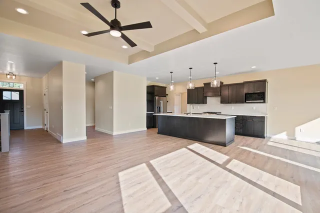 $619,900 | 3224 Eclipse Drive, Green Bay, WI 54311