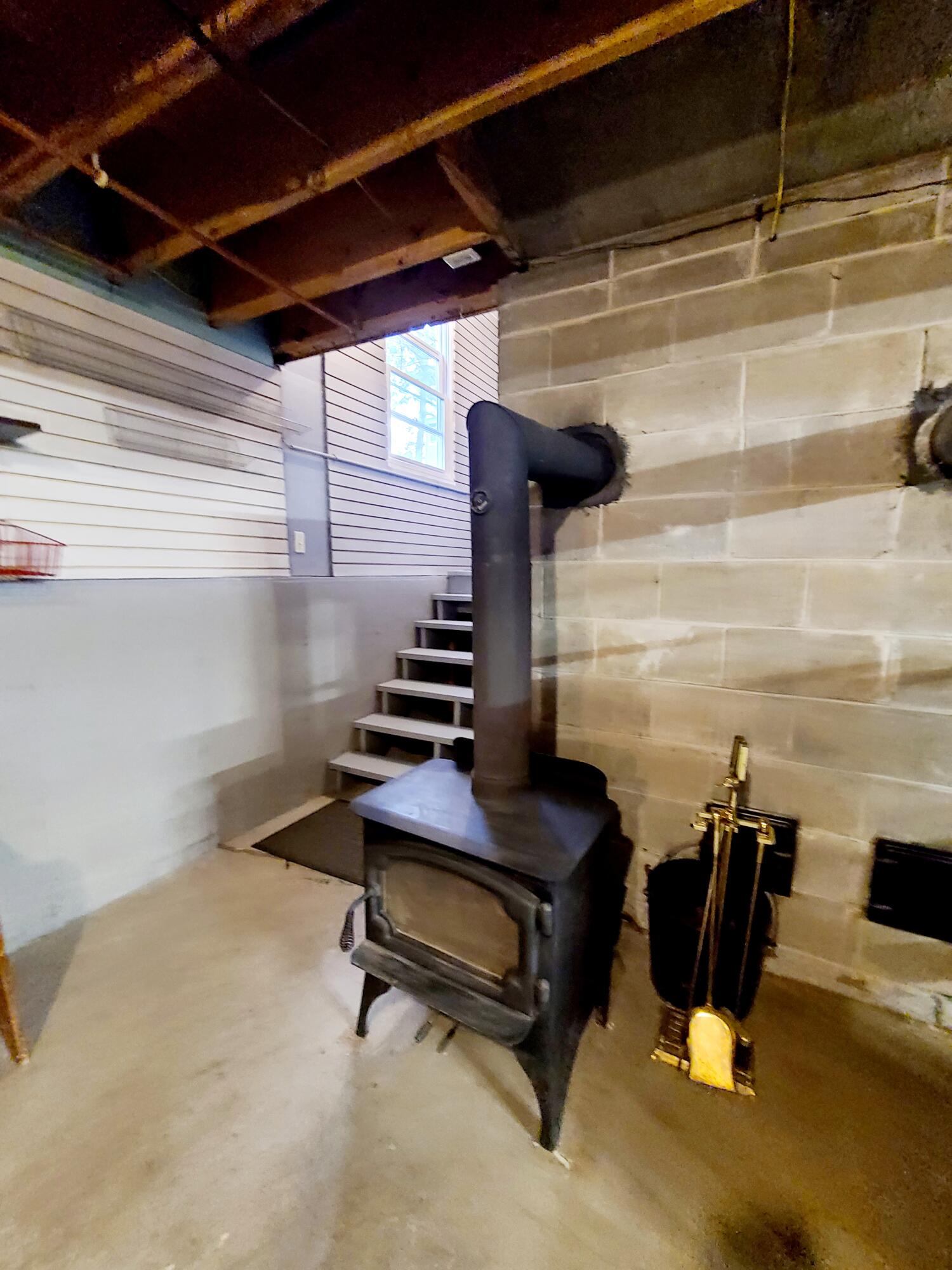 30 Silver Ridge Road Bangor, ME 04401 - Photo 67 of 102 Woodstove VZ