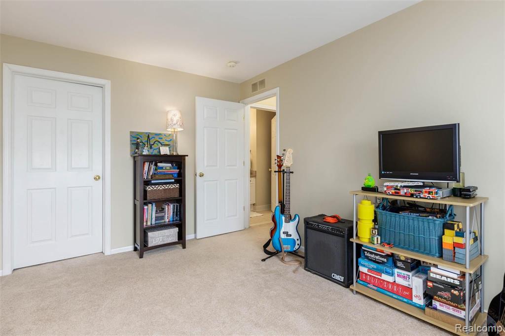 3370 Tremonte Circle, Unit 185 Rochester, MI 48306 - Photo 21 of 33