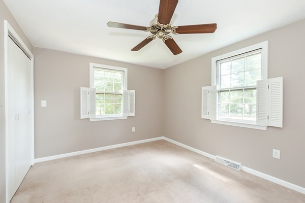 10 Donald Road Billerica, MA 01821 - Photo 17 of 30
