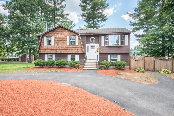 10 Donald Road Billerica, MA 01821 - Photo 2 of 30