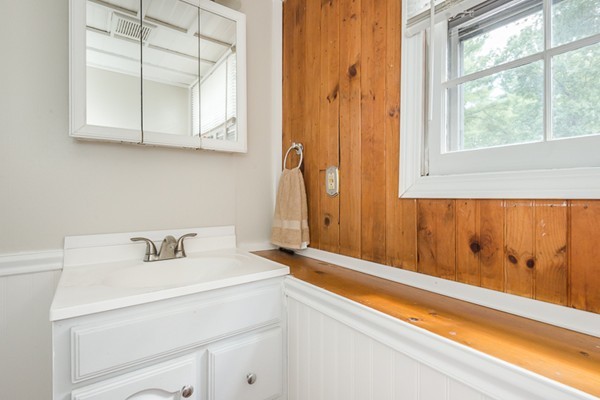 10 Donald Road Billerica, MA 01821 - Photo 21 of 30