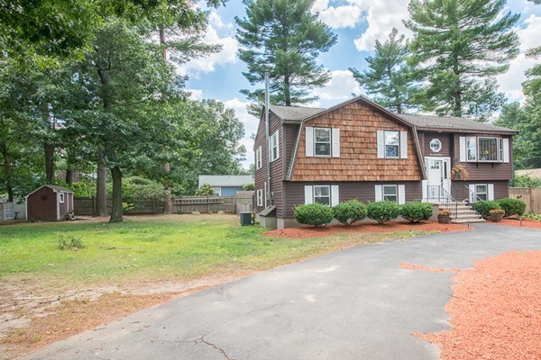 10 Donald Road Billerica, MA 01821 - Photo 3 of 30