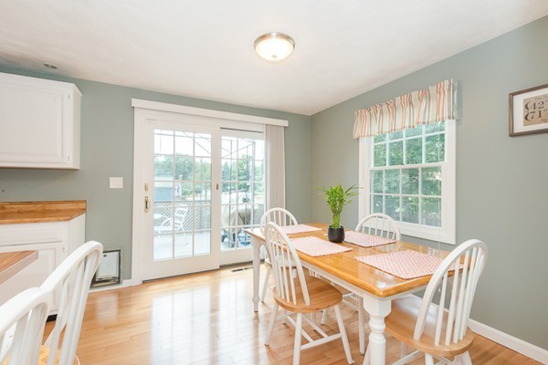 10 Donald Road Billerica, MA 01821 - Photo 8 of 30